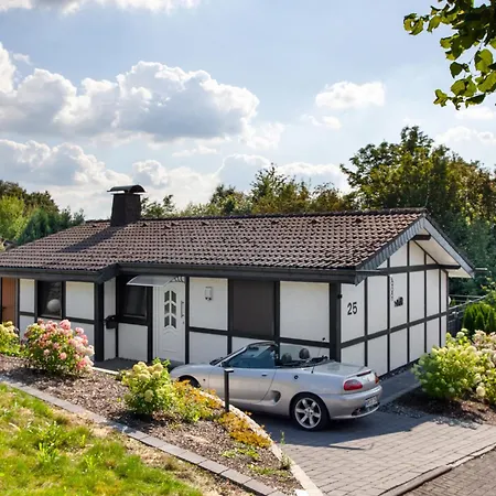 Sauerland Am Hennesee بيت للعطل